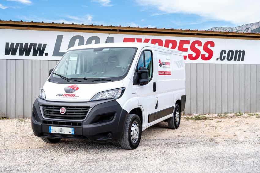 location Renault master 8m3 Toulon