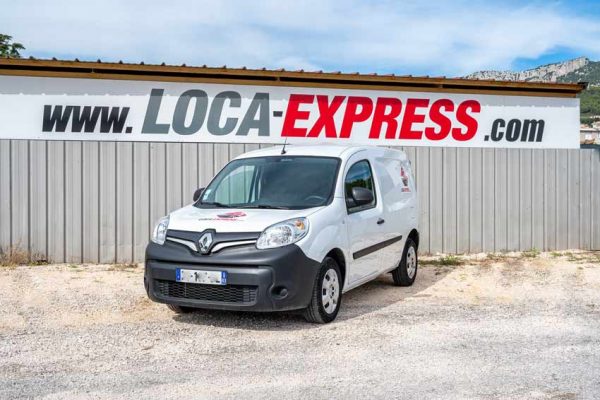 Louez un plateau porte-voiture à Toulon - Transport facile et